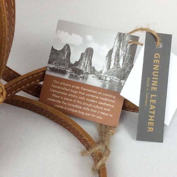 Handmade Rattan Round Crossbody Bag Canning Front Leather Strap Hasp Bow Closure - Picture 6 of 12